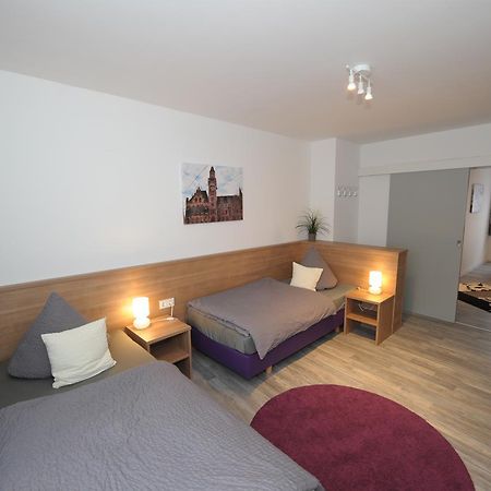 Gäste-und Apartmenthaus Weller Saarbrücken Exterior foto