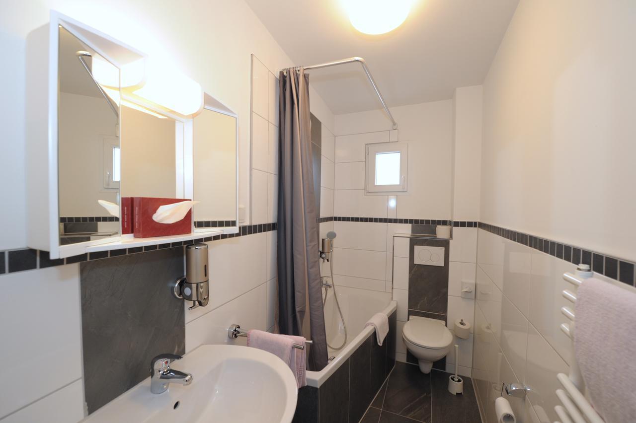 Gäste-und Apartmenthaus Weller Saarbrücken Exterior foto
