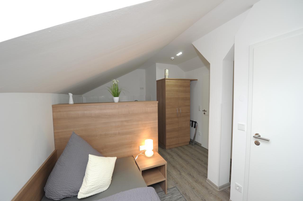 Gäste-und Apartmenthaus Weller Saarbrücken Exterior foto