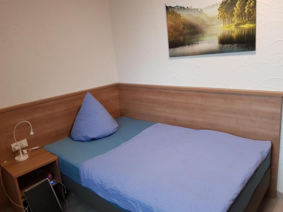 Gäste-und Apartmenthaus Weller Saarbrücken Exterior foto