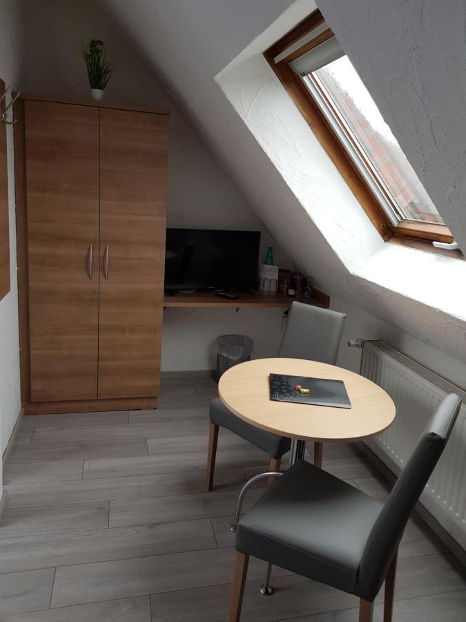 Gäste-und Apartmenthaus Weller Saarbrücken Exterior foto